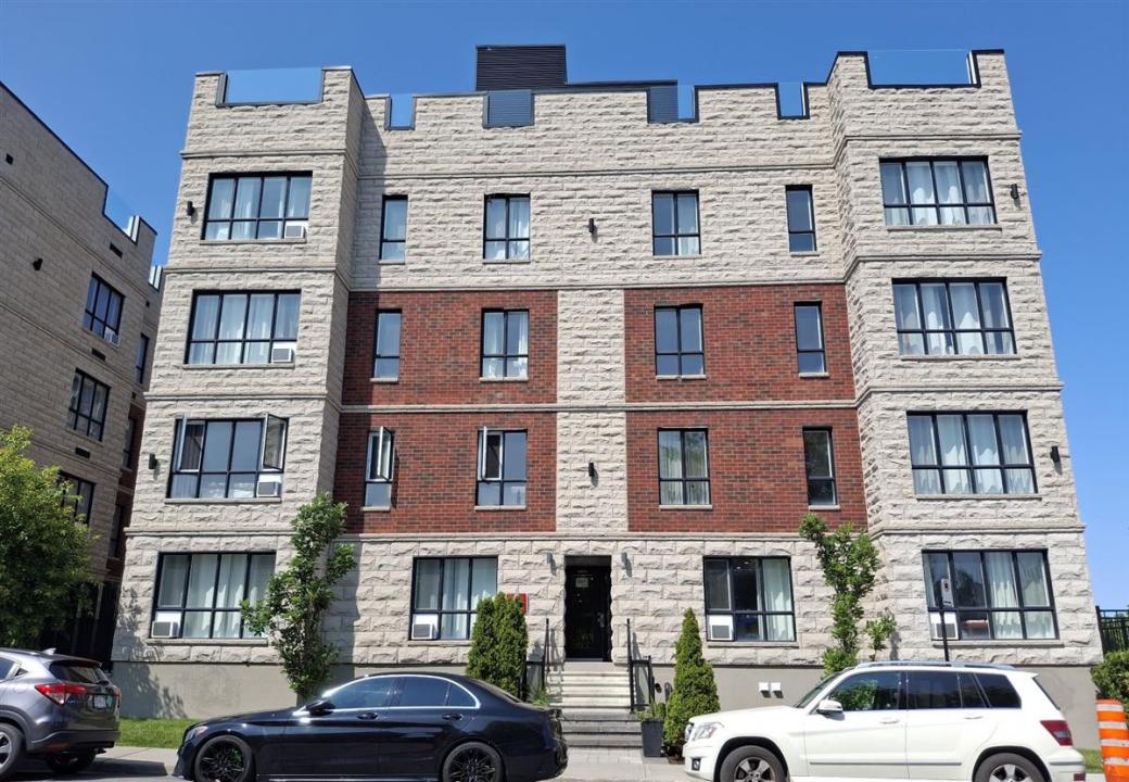 2001 Av. Beaconsfield, Montréal (Côte-des-Neiges/Notre-Dame-de-Grâce), Quebec H4A 2G5, Kanada