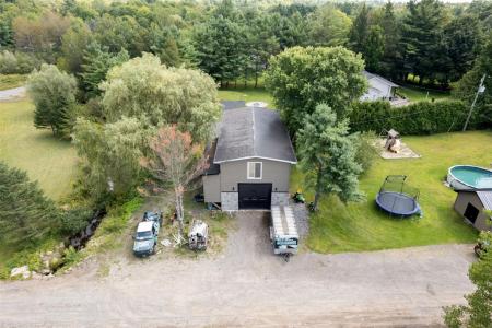 375  Ch. Denis, Cantley, Quebec J8V 2X1, Canada