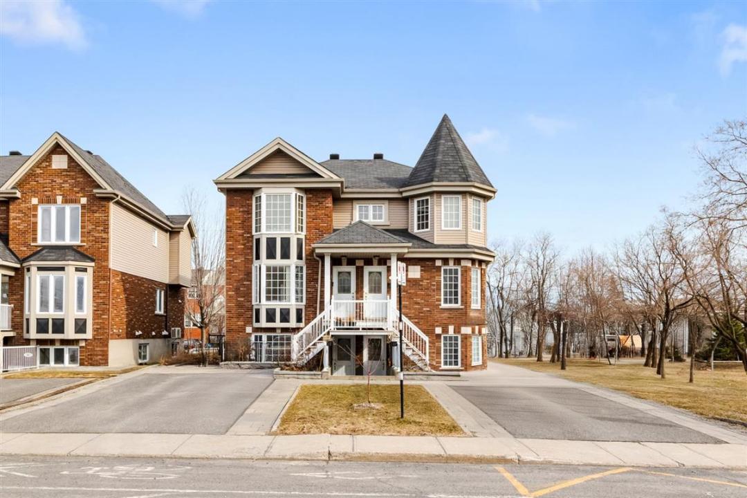 10-14 Boul. Vauquelin, Longueuil (Saint-Hubert), 퀘벡주 J3Y 9K9, 캐나다