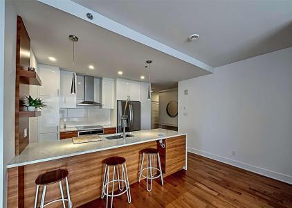 2825  Av. du Cosmodôme, Laval (Chomedey), ケベック H7T 0N3, カナダ