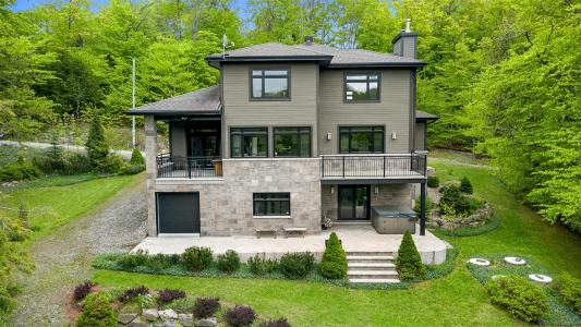 3  Ch. Gilmour, Chelsea, Quebec J9B 0A3, Canada