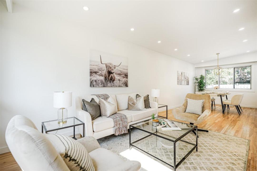 1459  Rue Beverley, Laval (Chomedey), كيبيك H7W 3T6, كندا 