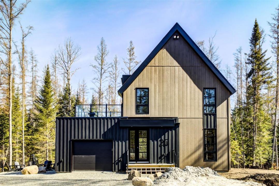 20 Allée des Petits-Chaudrons, Mont-Tremblant, Quebec J8E 1Z5, Canada