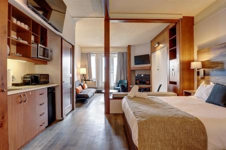44  Av. de l'Auberge, Orford, Quebec J1X 6J3, Canadá