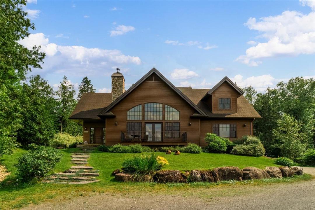 18  Rue du Doral, Morin-Heights, Quebec J0R 1H0, Canada