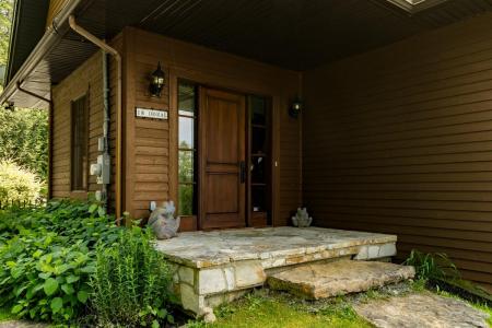 18  Rue du Doral, Morin-Heights, Quebec J0R 1H0, Canada