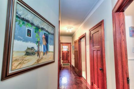 2051-2053 Av. Patricia, Montréal (Côte-des-Neiges/Notre-Dame-de-Grâce), Quebec H4B 1Y7, Canada