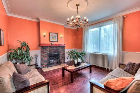 2051-2053 Av. Patricia, Montréal (Côte-des-Neiges/Notre-Dame-de-Grâce), Quebec H4B 1Y7, Canada