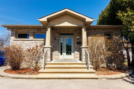 2543 Rue St-Louis, Gatineau (Gatineau), Quebec J8V 1A4, Canada