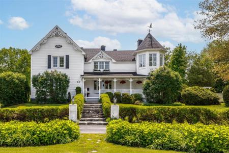 1966 Rue Prospect, Sherbrooke (Les Nations), Quebec J1J 1K7, Kanada