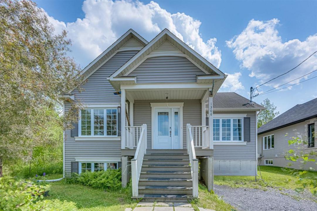 1308 Rue des Gloires-du-Matin, Sherbrooke (Fleurimont), Quebec J1E 0K6, Canada