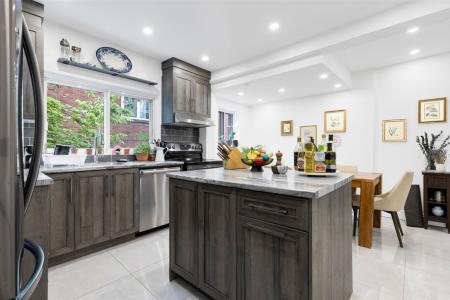 6008-6050 Ch. Hudson, Montréal (Côte-des-Neiges/Notre-Dame-de-Grâce), كيبيك H3S 2G7, كندا