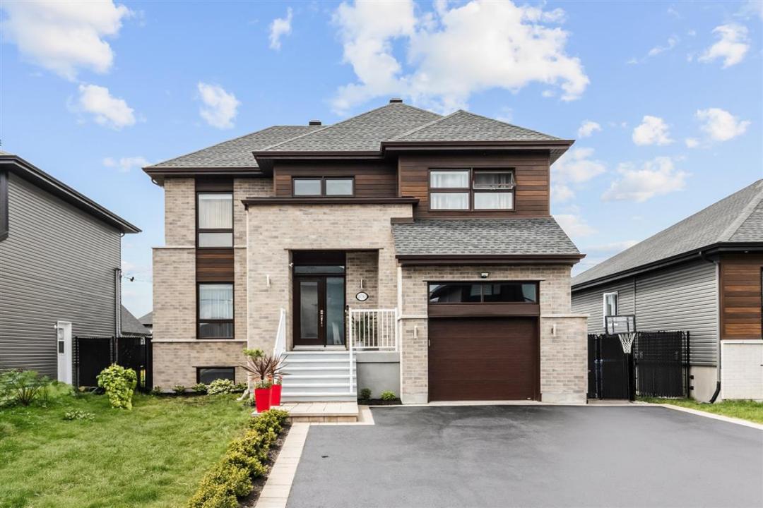 16785 Rue De La Jonquière, Mirabel, Quebec J7J 1T5, Canada