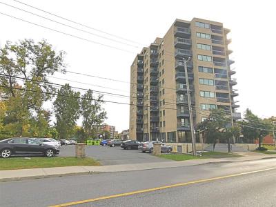 231 Rue Riverside, Quebec J4P 1A3, Canada