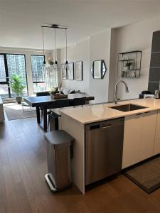 195 Rue Peel, Montréal (Le Sud-Ouest), Quebec H3C 0T1, Canada