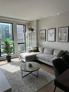 195  Rue Peel, Montréal (Le Sud-Ouest), 퀘벡주 H3C 0T1, 캐나다