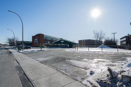 Ch. Herron, Dorval, Quebec H9S 1B3, Canada