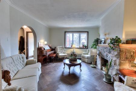 4515 Av. Mariette, Montréal (Côte-des-Neiges/Notre-Dame-de-Grâce), Quebec H4B 2G3, Canada