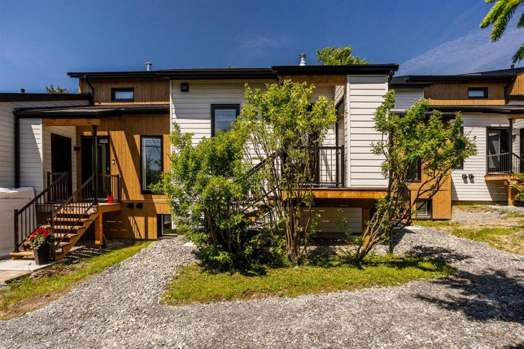 4987 Ch. du Parc, Orford, كيبيك J1X 7N9, كندا