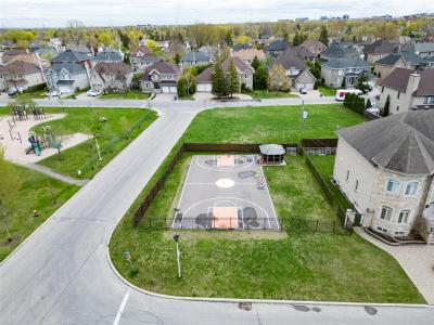 Rue Matisse, Dollard-Des-Ormeaux, Quebec H9A 3J6, Canada