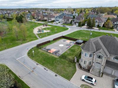 Rue Matisse, Dollard-Des-Ormeaux, Quebec H9A 3J6, Canada