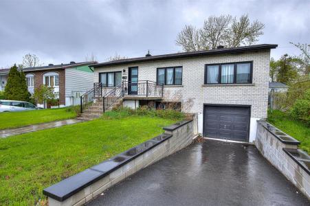 4515  2e Rue, Laval (Chomedey), ケベック H7W 2N7, カナダ