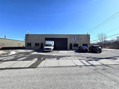 1205-1207  Av. de Valleyfield, Laval (Saint-Vincent-de-Paul), Quebec H7C 2K5, Canada