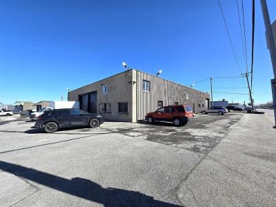 1205-1207  Av. de Valleyfield, Laval (Saint-Vincent-de-Paul), Quebec H7C 2K5, Canada