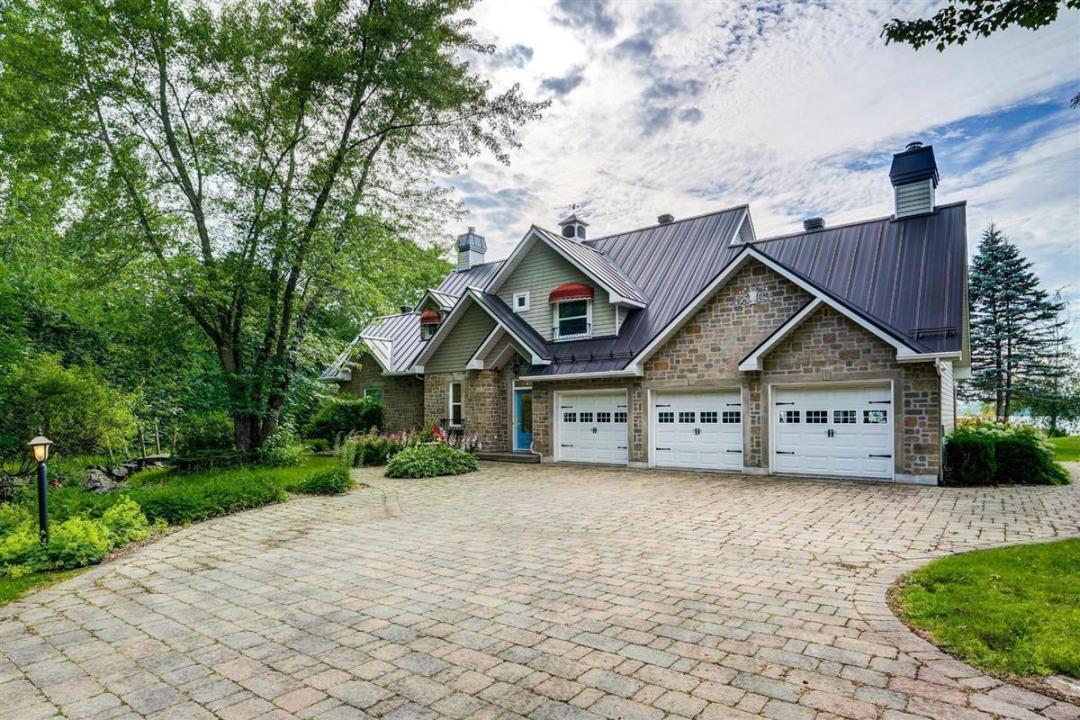 58 Imp. de l'Île, Roxton Pond, Quebec J0E 1Z0, CANADÁ