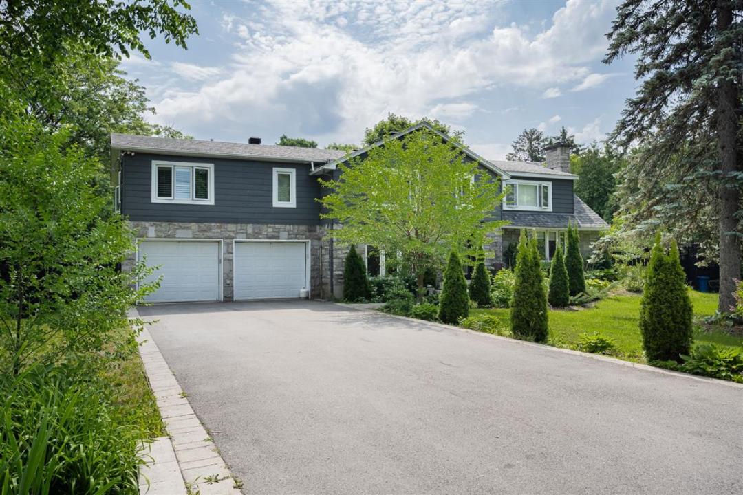55 Rue Oxford, Baie-d'Urfé, كيبيك H9X 2T6, كندا