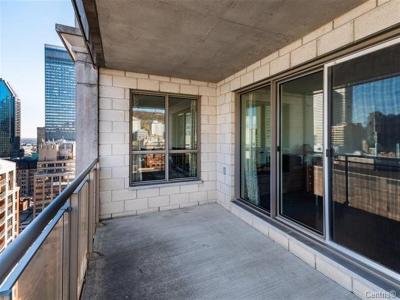 1200 Boul. De Maisonneuve O., Montréal (Ville-Marie), Quebec H3A 0A1, Canada