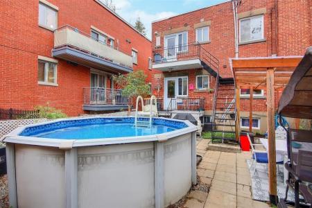 10248-10250  Av. Péloquin, Montréal (Ahuntsic-Cartierville), Quebec H2C 2J8, Canada