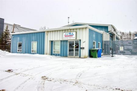 225 Boul. Industriel, Rouyn-Noranda, Quebec J9X 6P2, CANADÁ