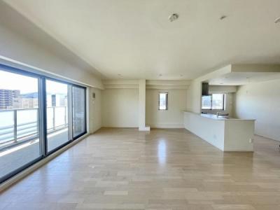 神足大張20-1, メイツブラン長岡京, 長岡京市, Kyoto 617-0833, Japón