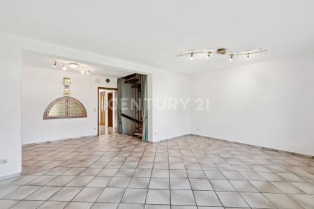 Traunreut, Bayern 83301, Germany