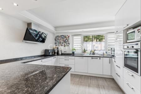 Traunreut, Bayern 83301, Germany