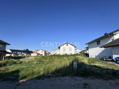 Nußdorferstr. 8, Traunreut, Bayern 83301, Germany