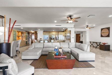 Paseo de la marina #655 INT 1501, Puerto Vallarta, Jalisco 48354, Mexico