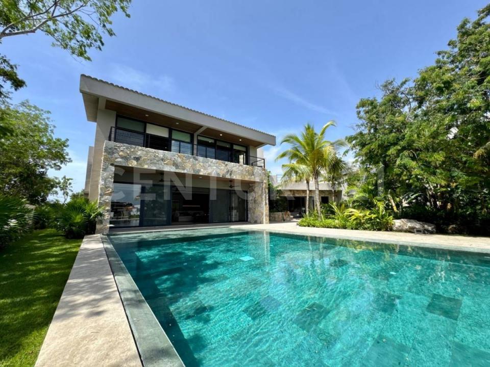 Lagos del Sol S/n, Cancún/Benito Juárez, Quintana Roo 77560, México