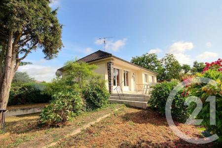 Blois, Centre-Val De Loire 41000, France