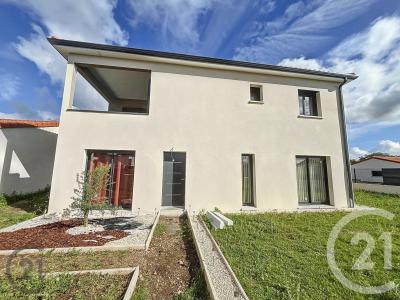 Mozac, Auvergne 63200, Frankreich