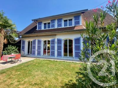 Pau, Aquitaine 64000, France