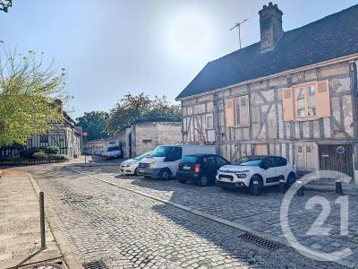 Troyes, Champagne-Ardenne 10000, France