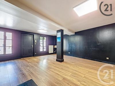 Troyes, Champagne-Ardenne 10000, France