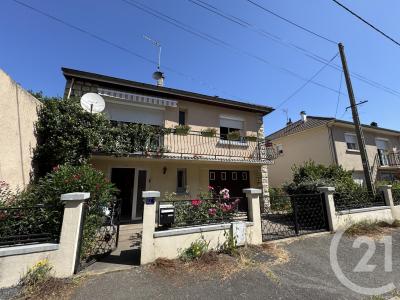 Montlucon, Alvernia 03100, Francia