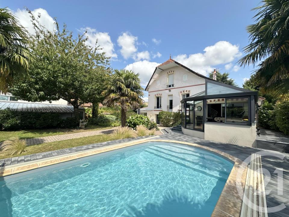 Le Mans, Pays De La Loire 72100, France