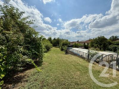 Genas, Rhône-Alpes 69740, France