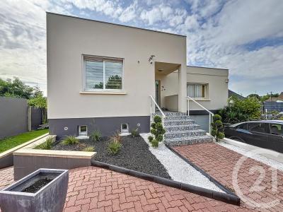 Lacroix St Ouen, Picardie 60610, France