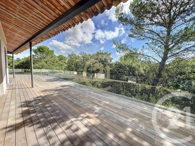 Uzes, Languedoc-Roussillon 30700, France