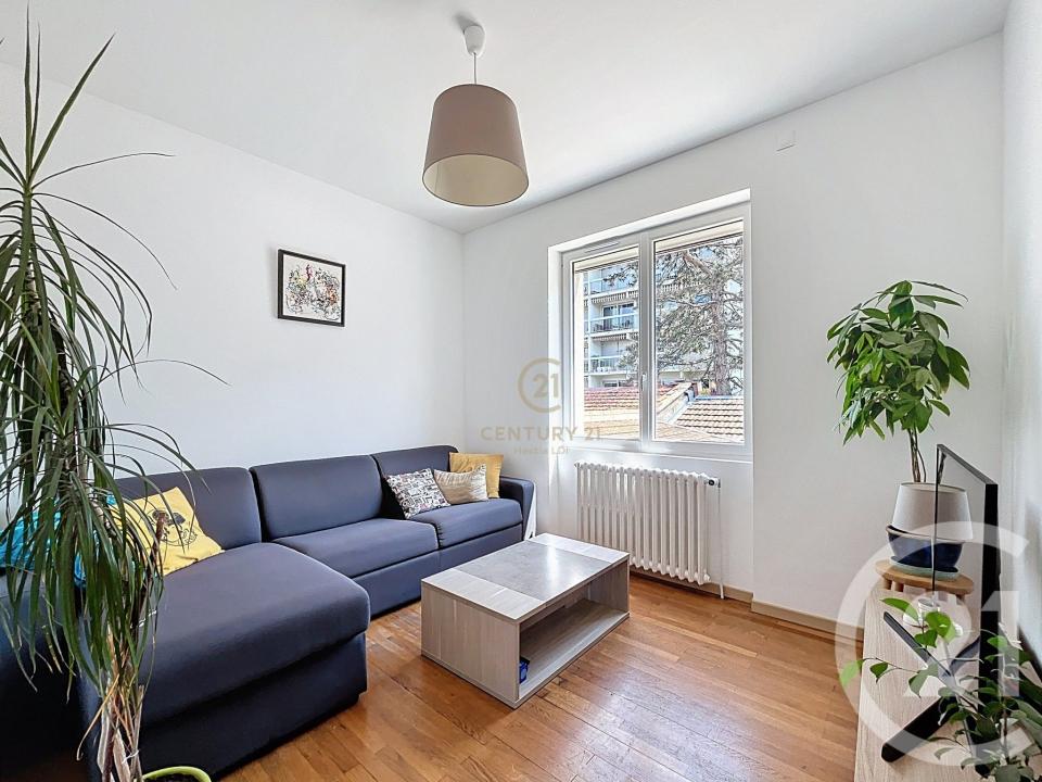 Lyon, Rhône-Alpes 69008, France